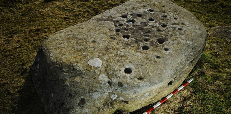 One art form which the group are keen to record are cupmarks. These were a common way of creating art in prehistoric Europe and the patterns of their use can be related across many sites. Maen Cattwg, Caerphilly, has 30 clear cupmarks with another 18 that are too weathered to be photographed in daylight.