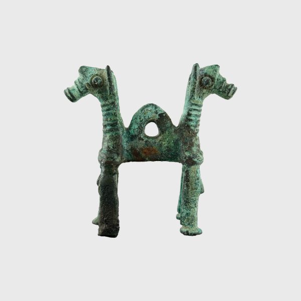 Item: Double Horse Pendant