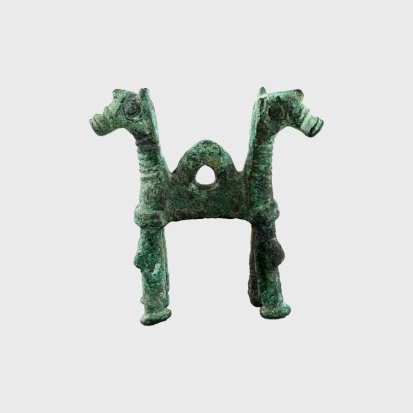 Item: Double Horse Pendant
